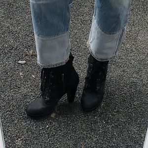 SALE Kenneth Cole Boots